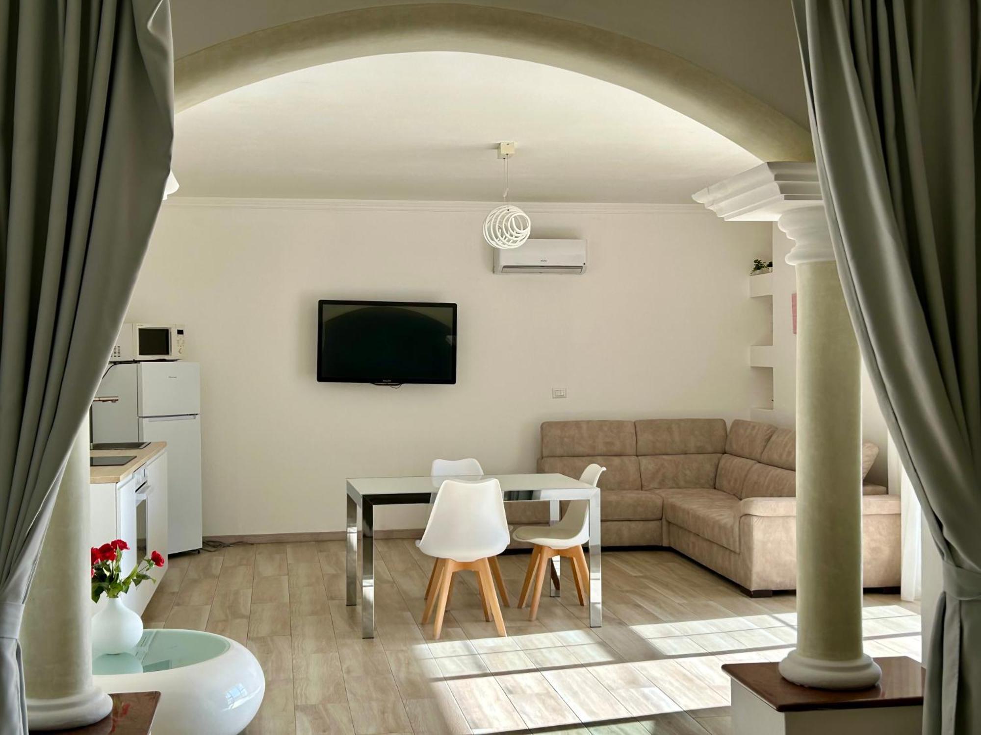 Guest House - La Bella Vita Orosei Kültér fotó